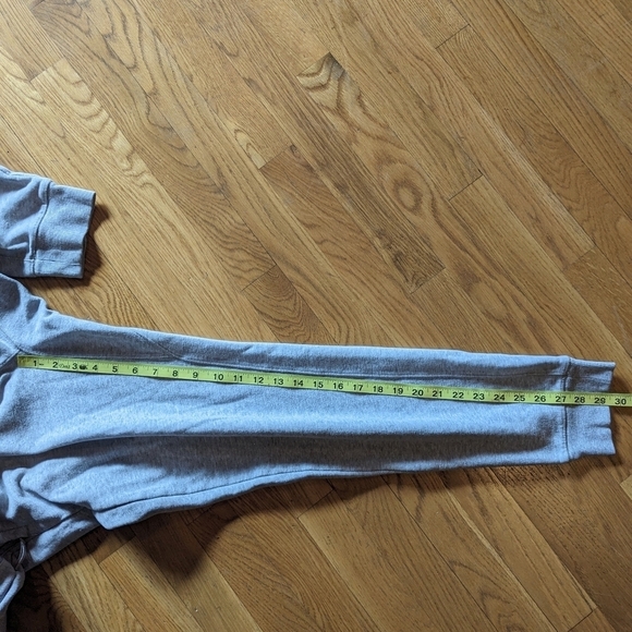 All in Motion Medium Gray Tapered Sweatpants w/ Drawstring & Zippered‎ Pockets - Picture 9 of 9
